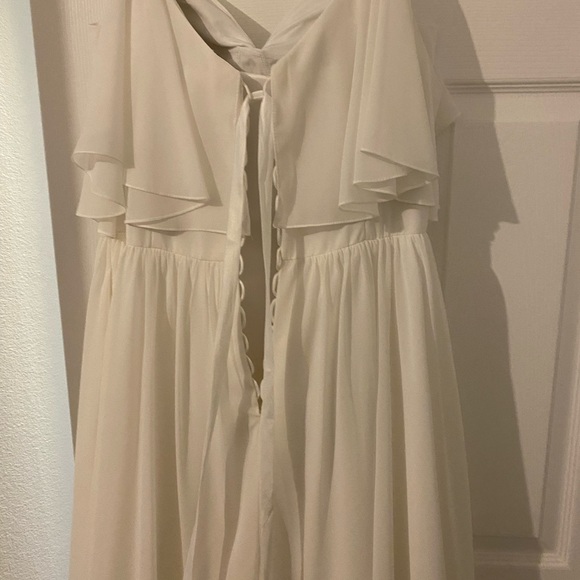 Jennilee Wedding Dress - Picture 5 of 7